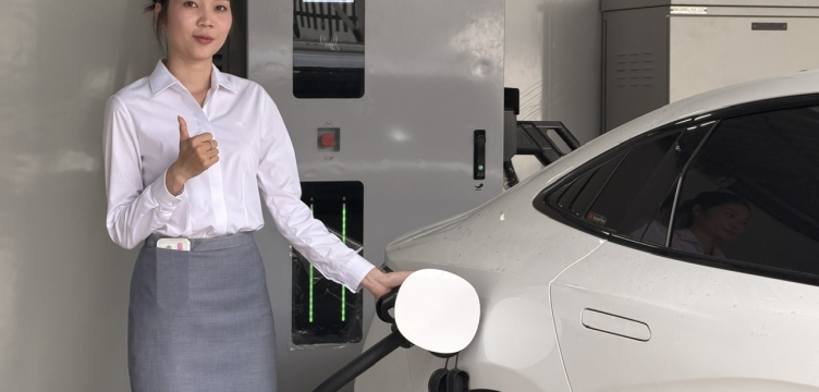 Hai trạm sạc Evia Global Green 160kW – Điểm dừng năng lượng xanh giữa lòng TP.HCM tại  đường Quang Trung, Gò Vấp