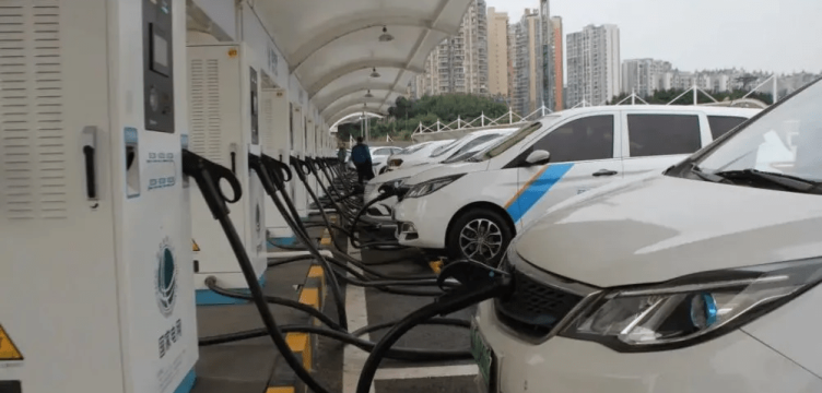 Chiến lược giúp Trung Quốc chuyển đổi thành công từ xe xăng sang xe điện