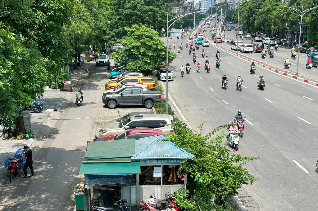 Hà Nội xác định 4 vị trí dọc Vành đai 1 đủ điều kiện làm bãi xe, trạm sạc khi cấm xe máy xăng
