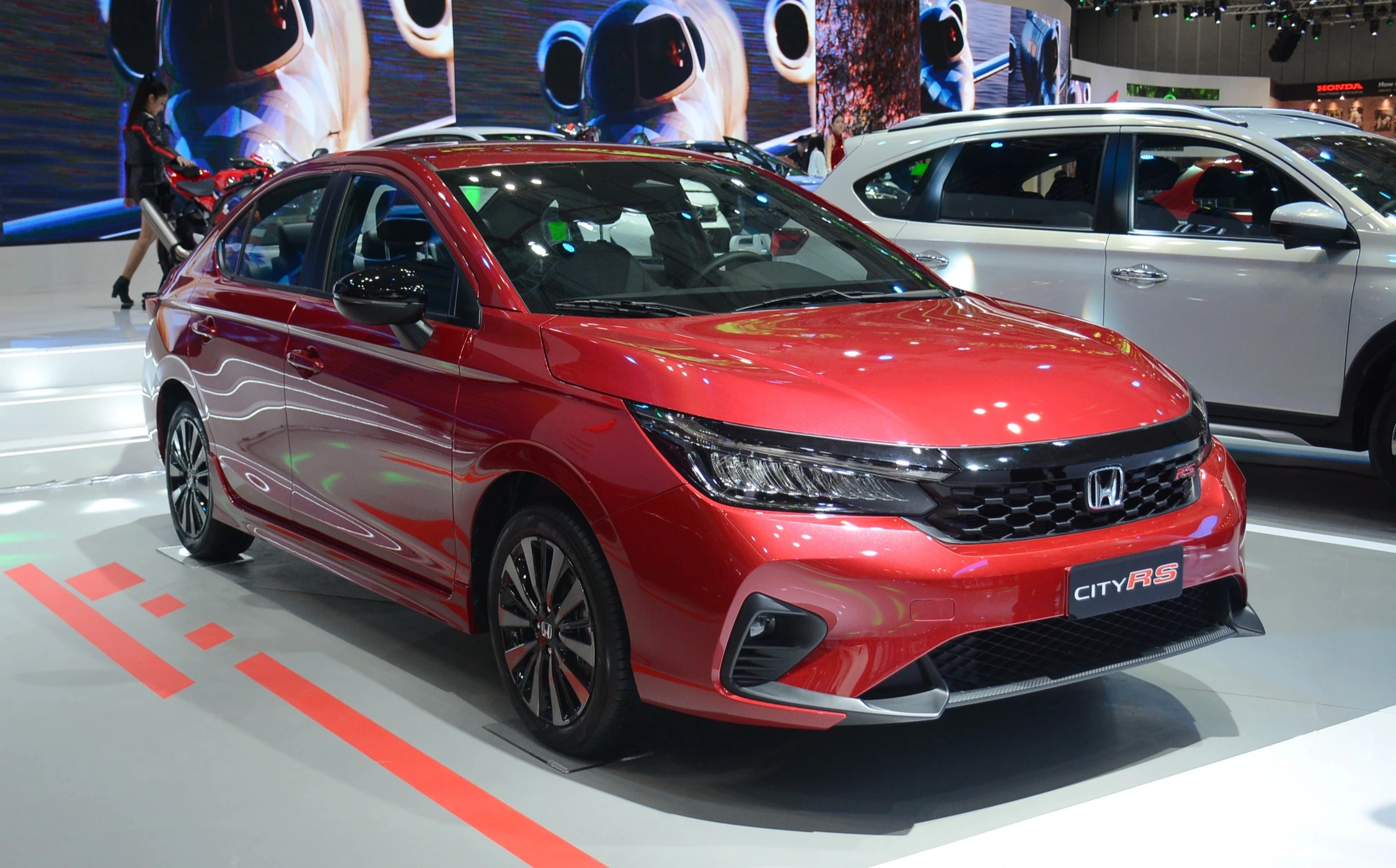 Nhiều quốc gia mở rộng chính sách hỗ trợ xe điện