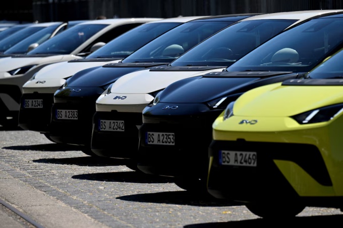 Người châu Âu mua xe điện kỷ lục trước khủng hoảng xăng dầu